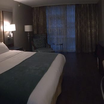 Hotel BLU Vancouver - Hotels Near Me - Vancouver, British Columbia Hotel BLU Vancouver - Hotels Near Me - Vancouver, British Columbia