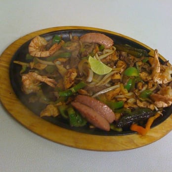 Mariscos La Reyna - Seafood Near Me - Dallas, Texas