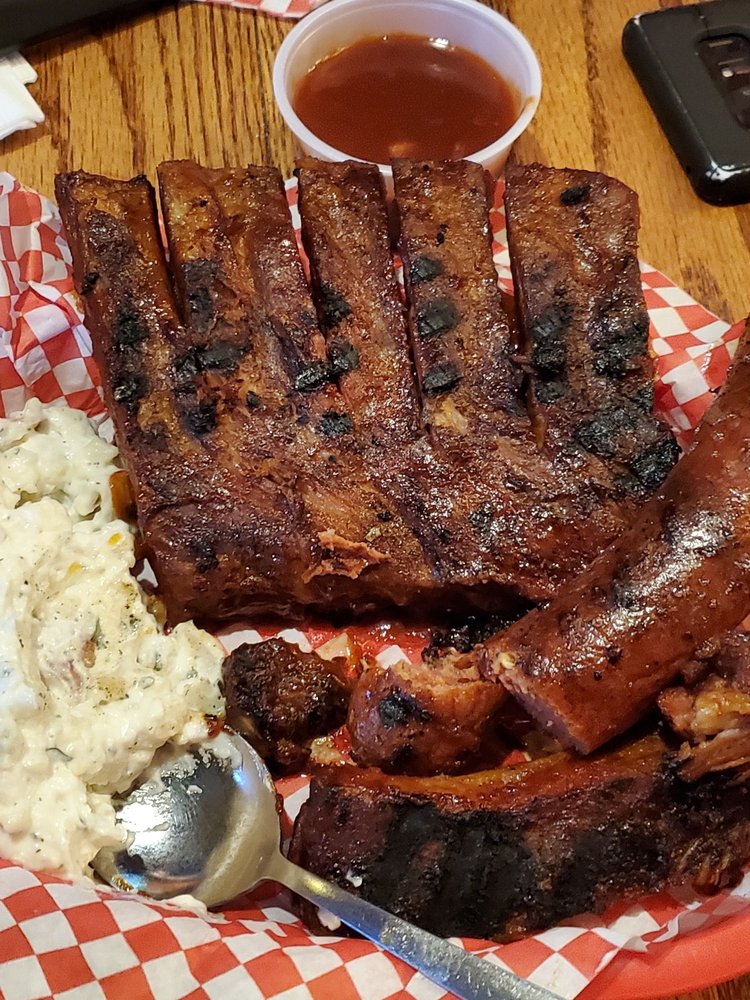 DOUBLE Z BAR & BBQ CLOSED Updated July 2024 29 Photos & 109 Reviews 1124 Yampa St