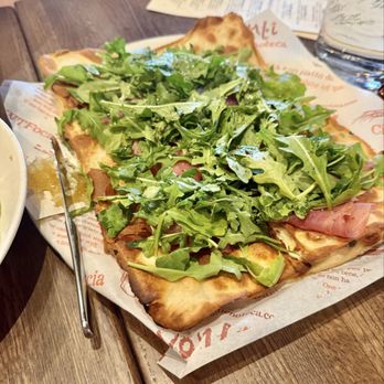 Davanti Enoteca - This focaccia was AMAZING - Wine Bars Near Me - Naperville, Illinois