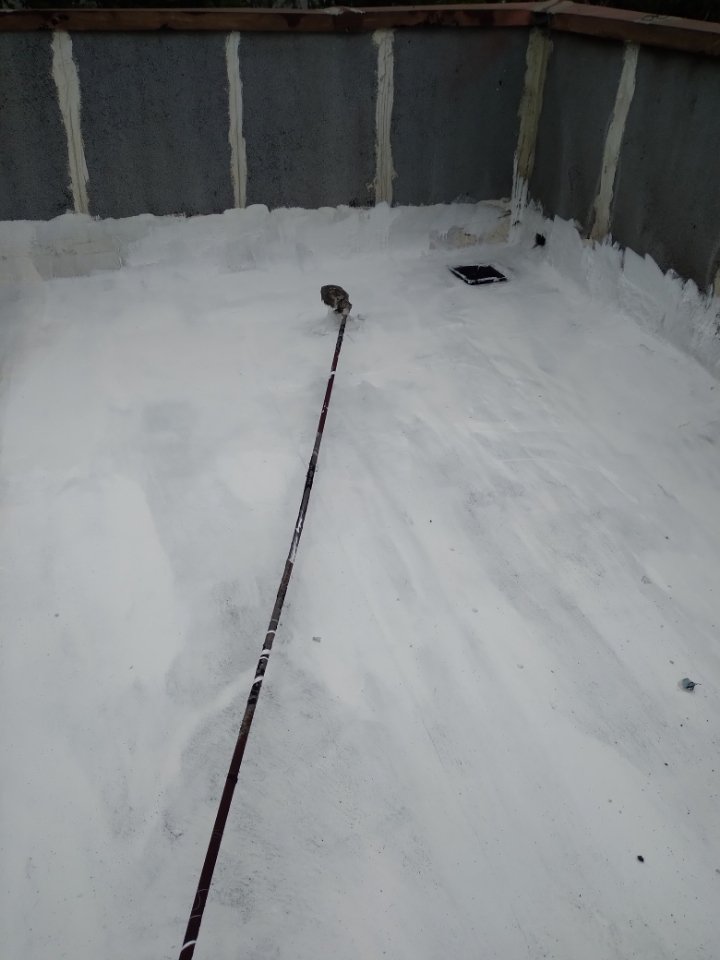 Slide of RR Roofing Service