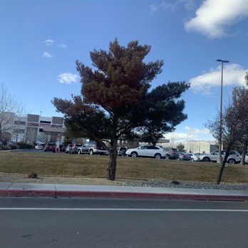 Costco Gasoline - Backed up onto Harvard - Gas Stations Near Me - Reno, Nevada Costco Gasoline - Backed up onto Harvard - Gas Stations Near Me - Reno, Nevada