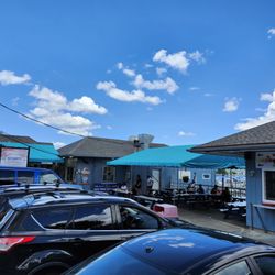 Fred's Shanty Restaurant - Seating on left side
