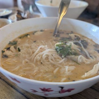 Red Rice Kitchen - Tom kha with noodles - Vietnamese Near Me - Gainesville, Florida Red Rice Kitchen - Tom kha with noodles - Vietnamese Near Me - Gainesville, Florida