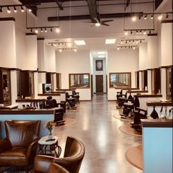 Lion's Mane Gentleman's Barbershop