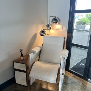 Blade Lounge - Newark - Inside the BLADE Lounge - East (Newark) - July 2024 - Airport Lounges Near Me - Newark, New Jersey Blade Lounge - Newark - Inside the BLADE Lounge - East (Newark) - July 2024 - Airport Lounges Near Me - Newark, New Jersey