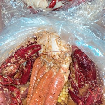 theBoil - Crawfish & Snow Crab - Queen Combo Cajun blend & garlic butter - Cajun/Creole Near Me - New York, New York theBoil - Crawfish & Snow Crab - Queen Combo Cajun blend & garlic butter - Cajun/Creole Near Me - New York, New York