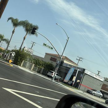 A1 Smog - View of business from the outside - Smog Check Stations Near Me - Hawaiian Gardens, California