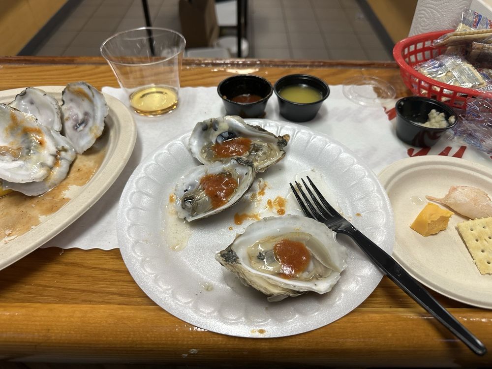 Slammin Sammy's Oyster Bar Logo