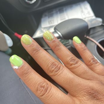 K Nails - Sheer SNS when the green base color should have gone underneath prior to applying the glitter sheer SNS - Nail Salons Near Me - Smyrna, Georgia