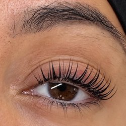 UniLash - Korean Lash Lift  Beautifully lifted, defined natural lashes with a soft, eye-opening curl--no extensions needed. 
~UniLash