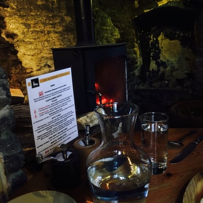 The White Hart at Fyfield by null