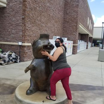 Buc-ee's - Gas Stations Near Me - Melissa, Texas