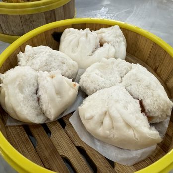 Honolulu Seafood Restaurant - Steamed BBQ Buns - Dim Sum Near Me - Urban Honolulu, Hawaii Honolulu Seafood Restaurant - Steamed BBQ Buns - Dim Sum Near Me - Urban Honolulu, Hawaii