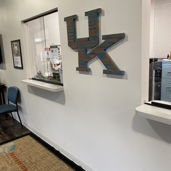 Kentucky Foot Professionals - The sign up desk where the friendly staff will sign you in. - Podiatrists Near Me - Lexington, Kentucky