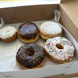 Airport Donuts