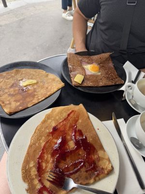 Breizh Café Abbesses | La Crêpe Autrement by null