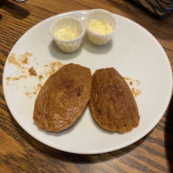 Mimi's Cafe - Carrot raisin Madeline - American Near Me - San Diego, California