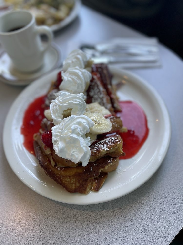 OMEGA RESTAURANT Updated August 2024 297 Photos & 331 Reviews 90