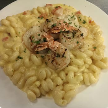 Urban Craft - Herb Crusted Mac & Cheese with Shrimp - New American Near Me - Tempe, Arizona Urban Craft - Herb Crusted Mac & Cheese with Shrimp - New American Near Me - Tempe, Arizona