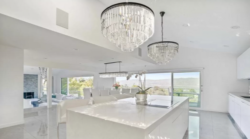 Slide of LG Builders