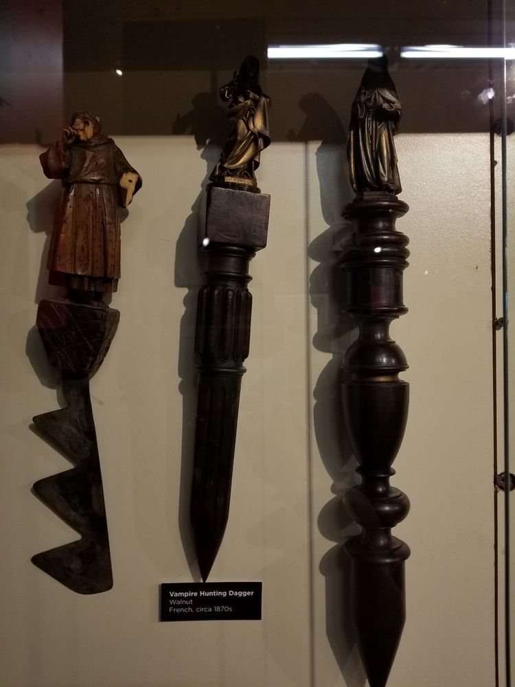 VAMPA VAMPIRE & PARANORMAL MUSEUM 3686 US202, Doylestown