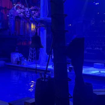 Pirates Voyage Dinner & Show - This is the pole right in front of me. - Stadiums & Arenas Near Me - Pigeon Forge, Tennessee Pirates Voyage Dinner & Show - This is the pole right in front of me. - Stadiums & Arenas Near Me - Pigeon Forge, Tennessee