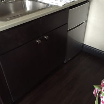 Jefferson Clinton Hotel - Sink and refrigerator - Hotels Near Me - Syracuse, New York