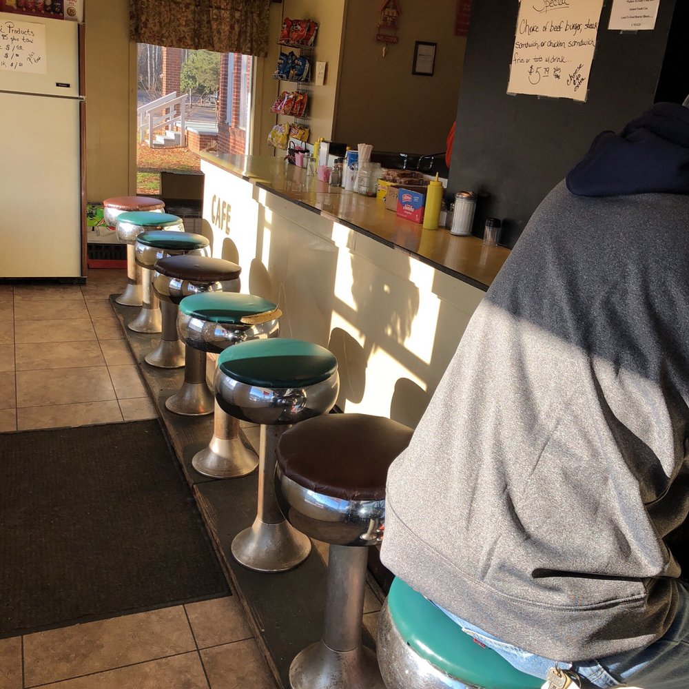 Winks - Grab a bar stool and place your order - American Near Me - Selmer, Tennessee Winks - Grab a bar stool and place your order - American Near Me - Selmer, Tennessee