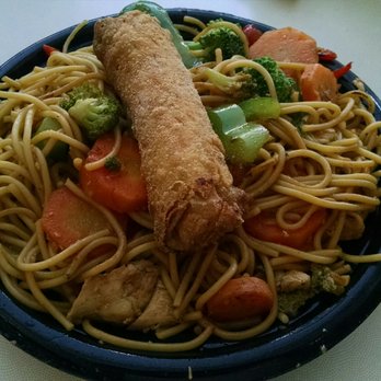 The Market Place - Small chicken stir fry. Note, this is a bowl, so it's actually more noodles than u think!! - Cafeteria Near Me - Houston, Texas The Market Place - Small chicken stir fry. Note, this is a bowl, so it's actually more noodles than u think!! - Cafeteria Near Me - Houston, Texas