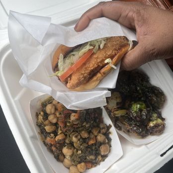 Toma Mojo Grill - Original Chicken Sandwich, Citrus Herb Brussel, Sprouts Kale and Chickpeas - Mediterranean Near Me - Minnetonka, Minnesota Toma Mojo Grill - Original Chicken Sandwich, Citrus Herb Brussel, Sprouts Kale and Chickpeas - Mediterranean Near Me - Minnetonka, Minnesota