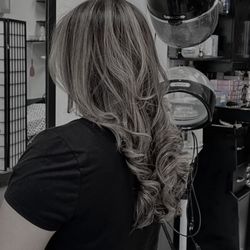 D&D Salon
