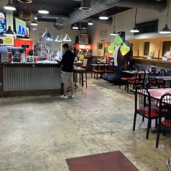 Foster's Grille - View inside from front door - Burgers Near Me - Vienna, Virginia