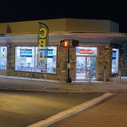 Mohegan Smoke Shop - Store front