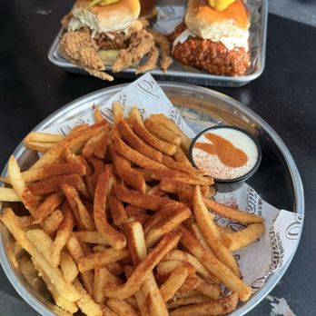 Rosemarie's Buns and Brews - Burgers Near Me - San Diego, California Rosemarie's Buns and Brews - Burgers Near Me - San Diego, California