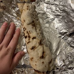 Meridian Food Market & Cafe - Burrito con pollo