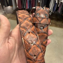 Cavender's Western Outfitter - Belt with damage from security device