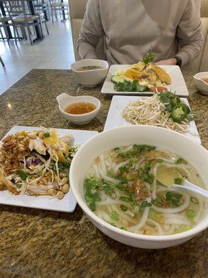 Cơm Gà Thượng Hải by null