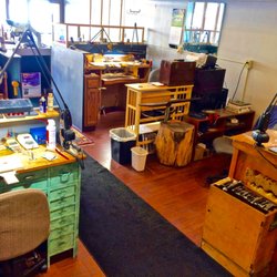 Douglas Zaruba Gallery - Complete goldsmithing and design studio