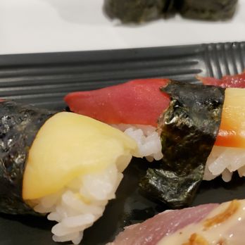 Show Sushi - Surf Clam - Sushi Bars Near Me - San Dimas, California