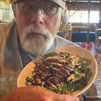 Buzz's - Teriyaki Ahi Salad - Steakhouses Near Me - Kailua, Hawaii Buzz's - Teriyaki Ahi Salad - Steakhouses Near Me - Kailua, Hawaii