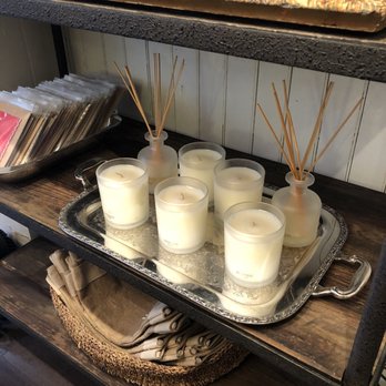 Uniqulee - Nice candles with great smell too! - Jewelry Near Me - New York, New York Uniqulee - Nice candles with great smell too! - Jewelry Near Me - New York, New York