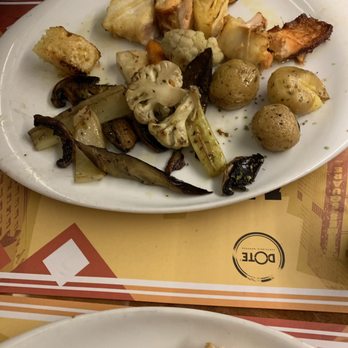 Dote Cervejaria Moderna - Seafood Sampler. More than enough. Very tasty. - Beer Bar Near Me - Lisbon, 11