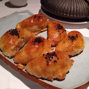 Pearl Liang - Barbecue pork puff - Dim Sum Near Me - London, XGL Pearl Liang - Barbecue pork puff - Dim Sum Near Me - London, XGL