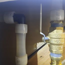 Modern shutoff valve installed by Christensen Plumbing. Modern shutoff valve installed by Christensen Plumbing.