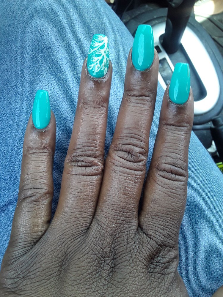 LUXURY NAILS AND SPA Updated October 2024 11 Photos 1511 N West Ave, El Dorado, Arkansas