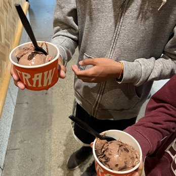Salt & Straw - Chocolate Gooey Brownie Ice Cream - Ice Cream & Frozen Yogurt Near Me - Seattle, Washington Salt & Straw - Chocolate Gooey Brownie Ice Cream - Ice Cream & Frozen Yogurt Near Me - Seattle, Washington