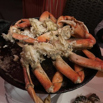 Bobo's - Our server cut our crab for us so it would be easier to eat - Steakhouses Near Me - San Francisco, California Bobo's - Our server cut our crab for us so it would be easier to eat - Steakhouses Near Me - San Francisco, California