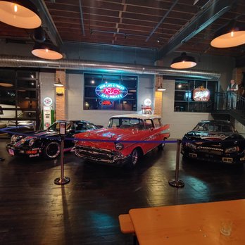 Double Clutch Brewing - Oldies - Breweries Near Me - Evanston, Illinois