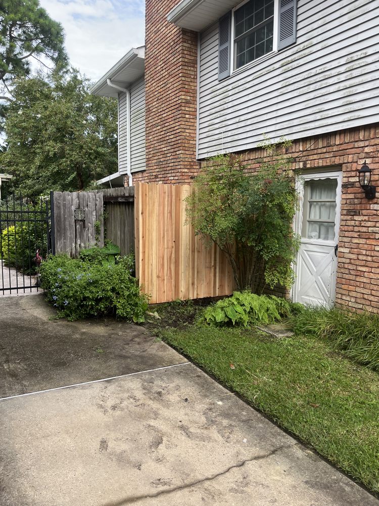 Slide of R&R Repairs and Renovations DBA Dabdoub’s Fencing